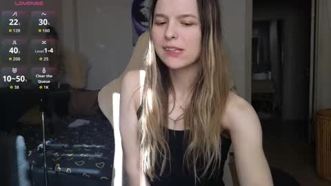 lily_and_jake online show from May 28, 1:03 am