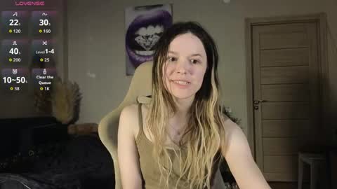 lily_and_jake online show from May 29, 10:13 am