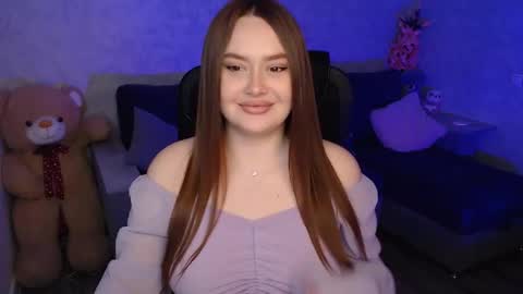 lily_baker_ online show from February 6, 4:10 pm