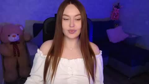 lily_baker_ online show from February 19, 6:15 pm