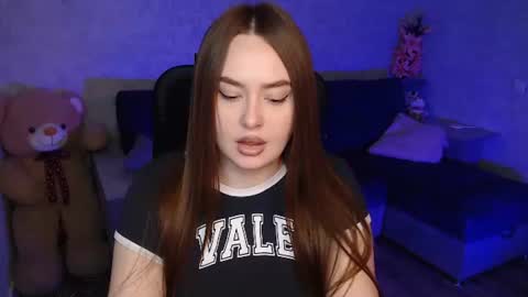 lily_baker_ online show from February 21, 4:19 pm