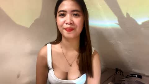 lily_blush_ online show from April 28, 7:13 am