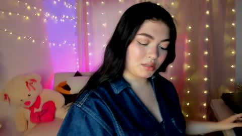 lily_cherry0 online show from June 21, 10:23 pm