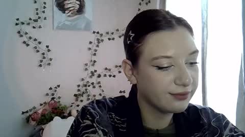 lily_ember online show from October 16, 10:05 am