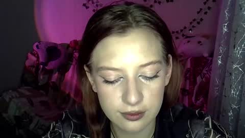 lily_ember online show from December 1, 6:24 pm