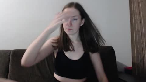 Snapshot of lily_love_x chatting on January 17, 9:40 pm lily_love_x online show from January 17, 9:40 pm