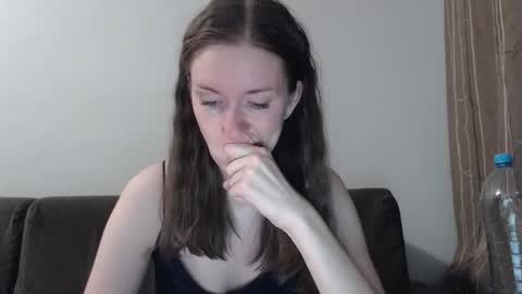 Snapshot of lily_love_x chatting on February 24, 10:30 pm lily_love_x online show from February 24, 10:30 pm