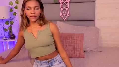 Lily Miiller online show from November 6, 11:26 pm