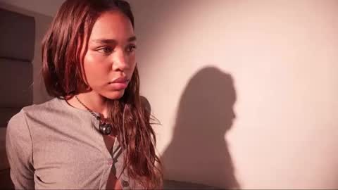 Snapshot of lily_miiller chatting on June 7, 8:12 pm Lily Miiller online show from June 7, 8:12 pm