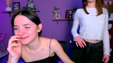 Lily online show from April 18, 7:58 pm