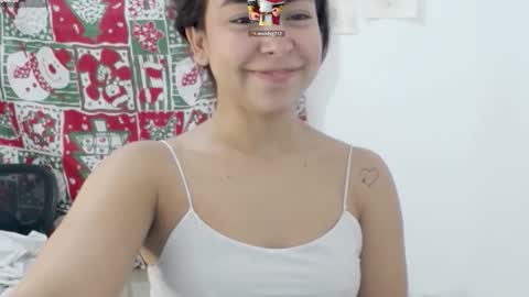 Lily Roberts online show from December 3, 4:09 am