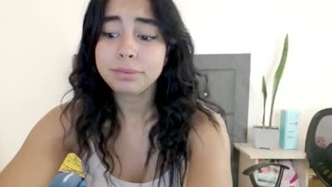 Lily Roberts online show from July 8, 10:03 pm