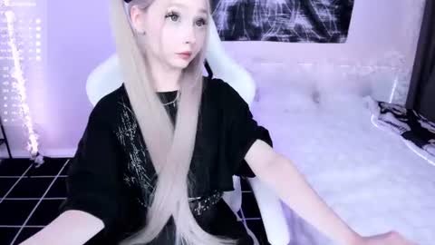 Lily online show from July 14, 10:26 pm