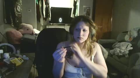 lilybvixen online show from May 13, 3:26 am