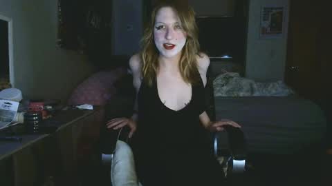 lilybvixen online show from May 20, 1:01 am