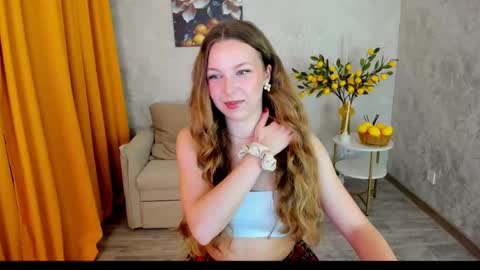 lilyeblake online show from April 13, 7:52 pm