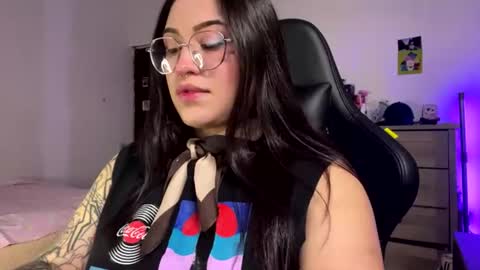 Lily online show from June 22, 11:57 pm
