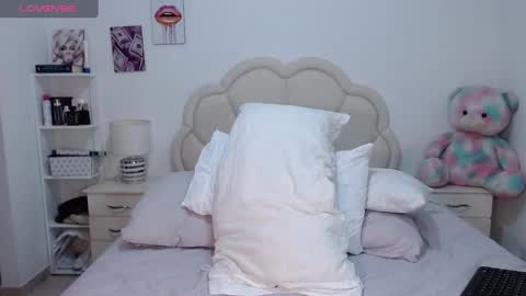 Lily.. online show from February 17, 10:58 pm