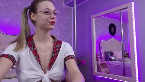      online show from November 6, 4:24 am