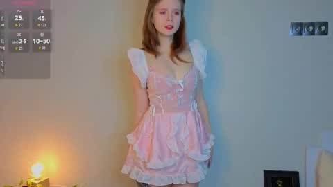 Julie online show from February 14, 7:43 pm