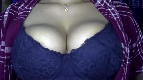 limaakter246618 online show from February 10, 10:52 am