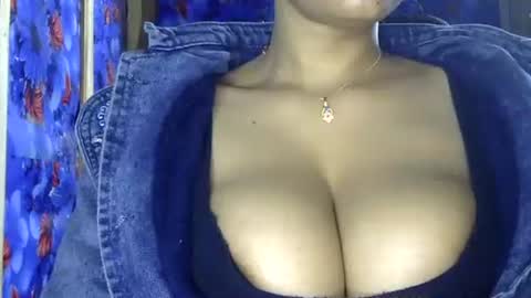 limaakter246618 online show from February 17, 6:36 pm