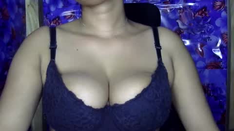 limaakter246618 online show from March 19, 8:24 pm