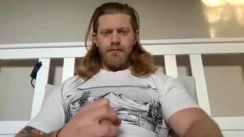 Chris online show from December 1, 8:25 pm