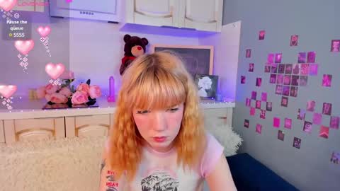 Lina blueeyed    GMT3 1100-1700 Mon Wed Thu Sat Sun online show from March 6, 8:08 am