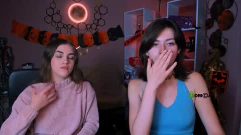 lina_fox12 online show from October 27, 1:15 pm