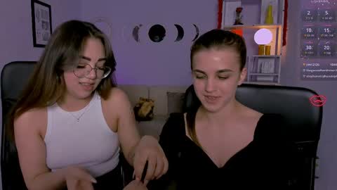 Snapshot of lina_fox12 chatting on May 11, 4:04 pm lina_fox12 online show from May 11, 4:04 pm