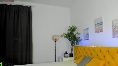 lina_massey online show from March 29, 1:05 am