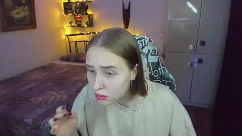Snapshot of linatruly chatting on July 1, 9:25 pm Lina online show from July 1, 9:25 pm