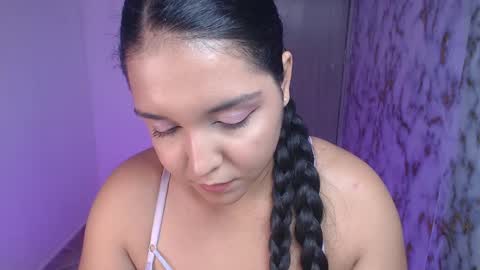 lincy_honeyy online show from April 14, 3:18 pm