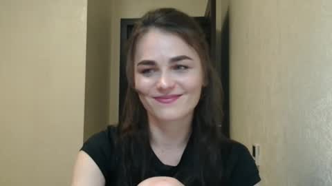 Linda online show from March 28, 8:30 pm