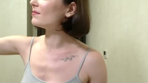 Linda online show from June 25, 8:02 pm