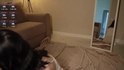 Call me Linda online show from March 24, 8:08 am