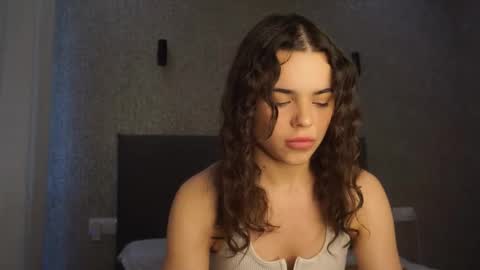 Snapshot of lindaaii chatting on March 28, 1:22 pm Linda online show from March 28, 1:22 pm