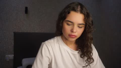 Snapshot of lindaaii chatting on April 6, 1:12 pm Linda online show from April 6, 1:12 pm