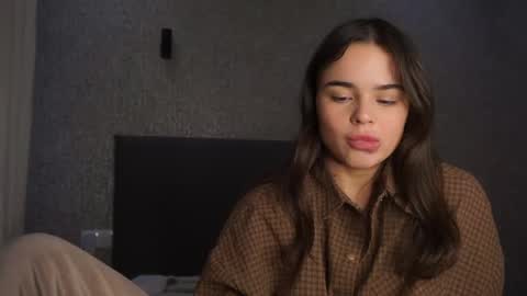 Snapshot of lindaaii chatting on April 13, 1:38 pm Linda online show from April 13, 1:38 pm