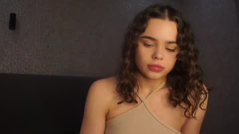 Snapshot of lindaaii chatting on April 30, 1:06 pm Linda online show from April 30, 1:06 pm