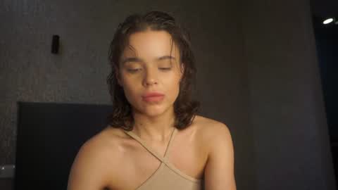 Snapshot of lindaaii chatting on July 14, 1:50 pm Linda online show from July 14, 1:50 pm