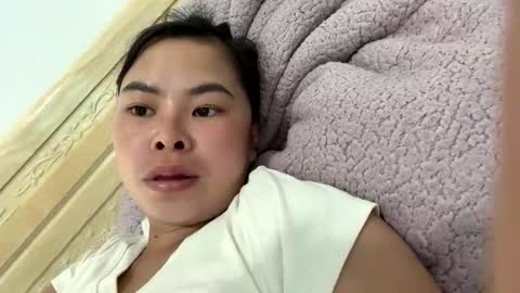 lindabeo online show from May 7, 2:39 am