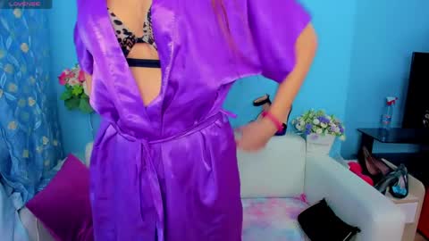 Linda online show from March 27, 5:57 am