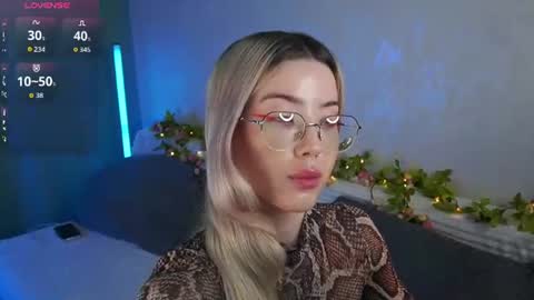 Linda online show from July 2, 4:18 am