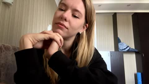 Scarlett online show from June 1, 7:43 am