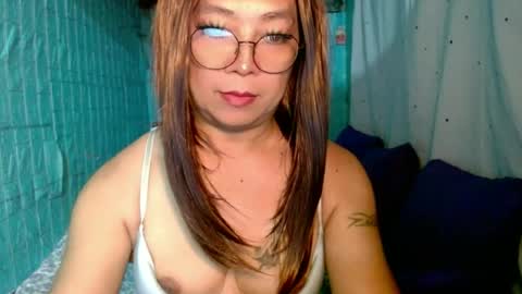 linkingqueens69 online show from July 3, 4:02 pm