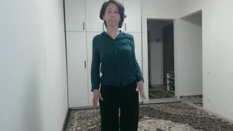 LinKissKiss online show from March 26, 6:30 am