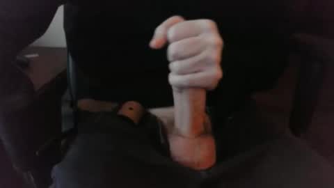 Snapshot of liocious98 chatting on December 15, 8:02 pm liocious98 online show from December 15, 8:02 pm