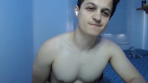 Snapshot of lioncluess chatting on October 19, 3:34 pm Lion Cluess online show from October 19, 3:34 pm